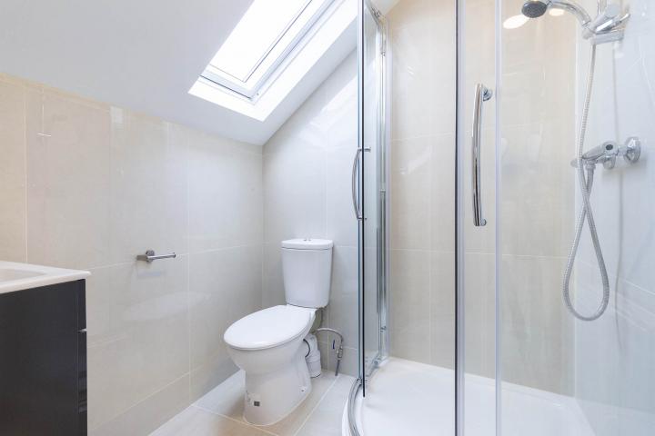 Stunning Newly Renovated Apartment Park Chase, Wembley